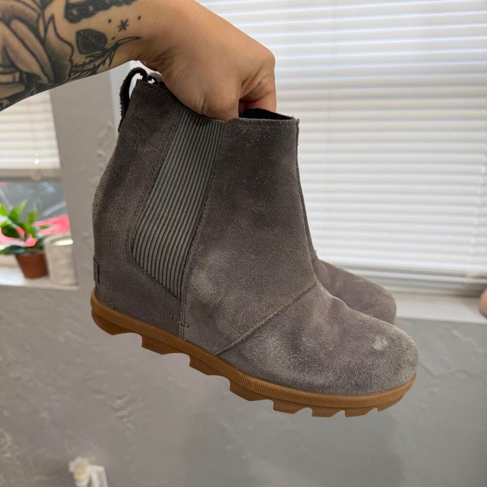 Sorel Joan of Arctic Wedge Chelsea Suede Boots - Picture 6 of 6
